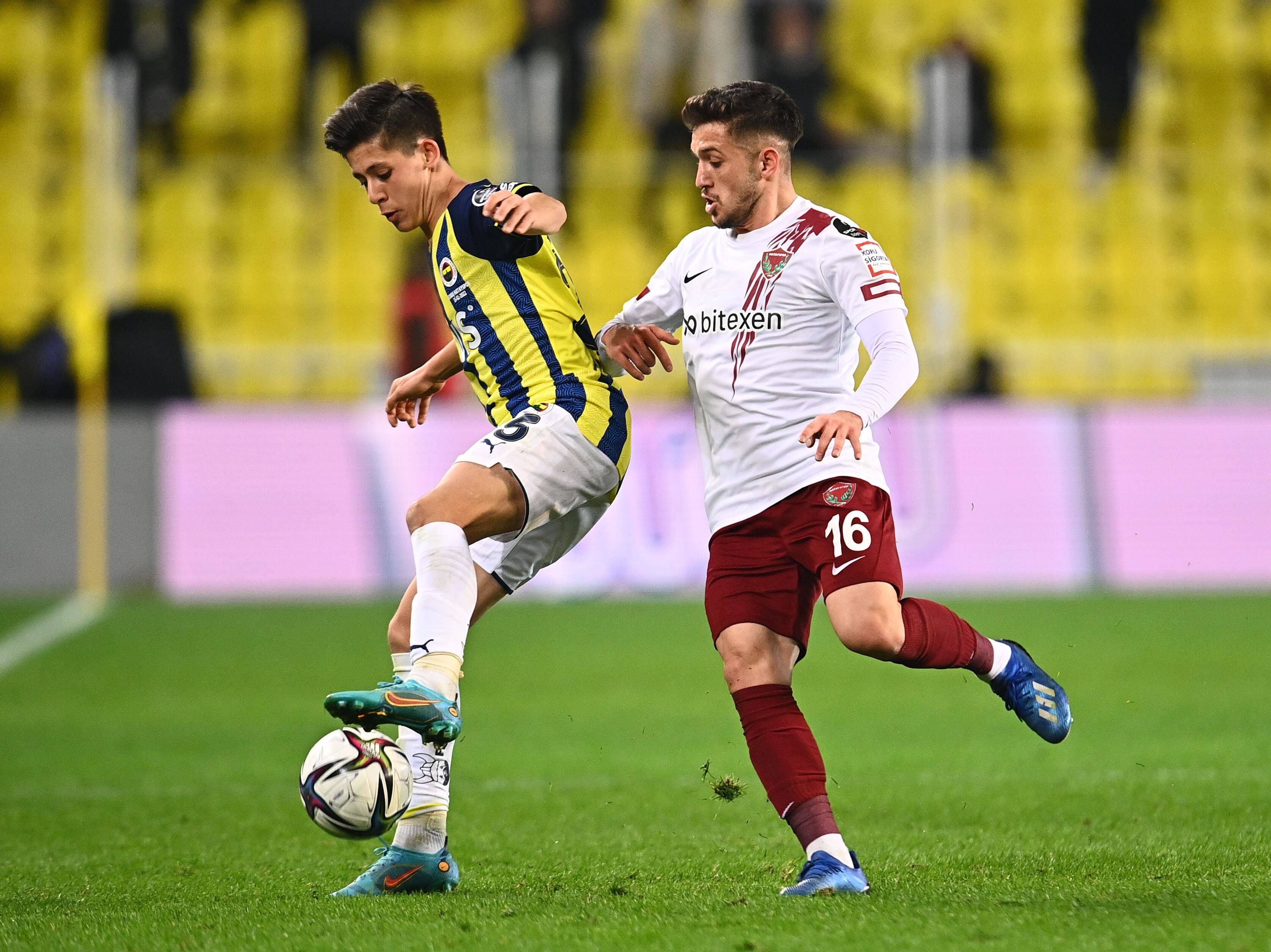  Con apenas 16 años, Arda Güler debutó en partido oficial con el Fenerbahçe