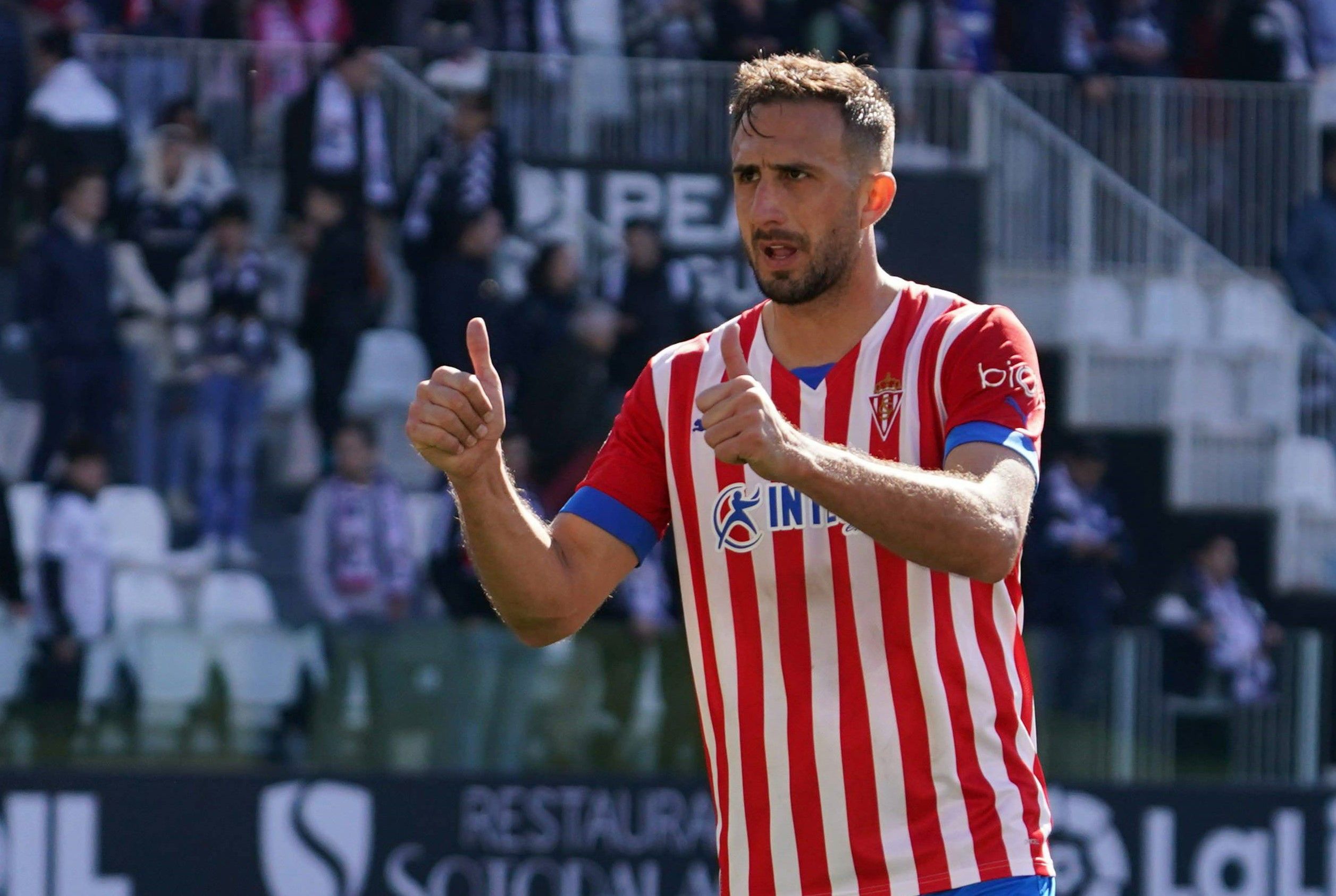  Cali Izquierdoz, con el Sporting.