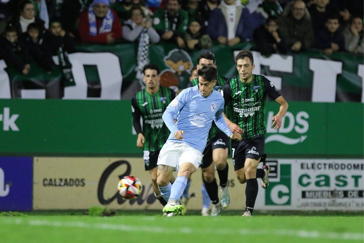  Cervi en un lance del Sestao River - Celta en Las Llanas.
