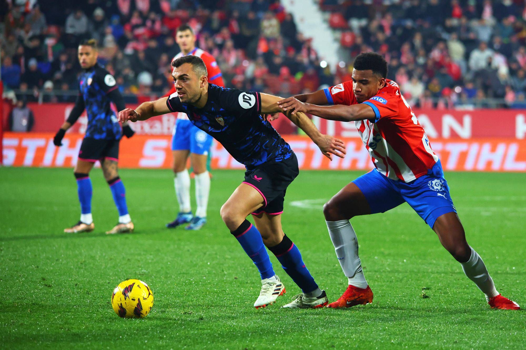  Jordán, ante el Girona.