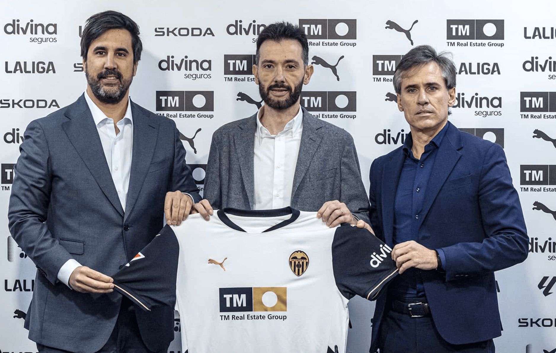  Javier Solís, Carlos Corberán, Miguel Ángel Corona deben definir los fichajes del Valencia CF