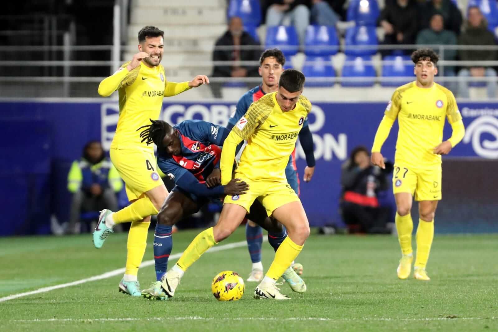 Jon Karrikaburu en un partido con el Andorra (Foto: FC Andorra).