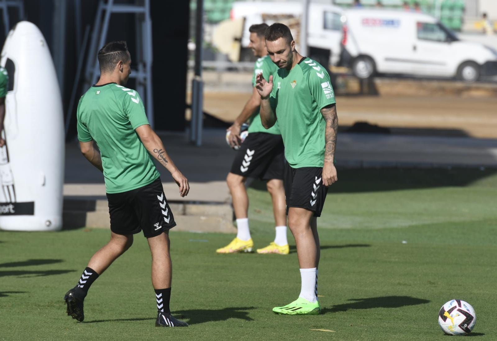 Loren, en el entrenamiento del Betis (Foto: Kiko Hurtado)