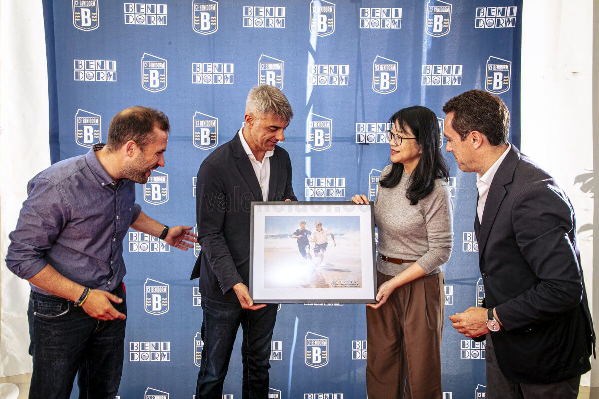  Los detalles antes del partido.