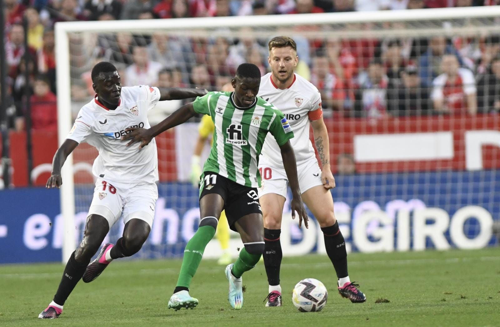  Luiz Henrique, en un Sevilla-Betis