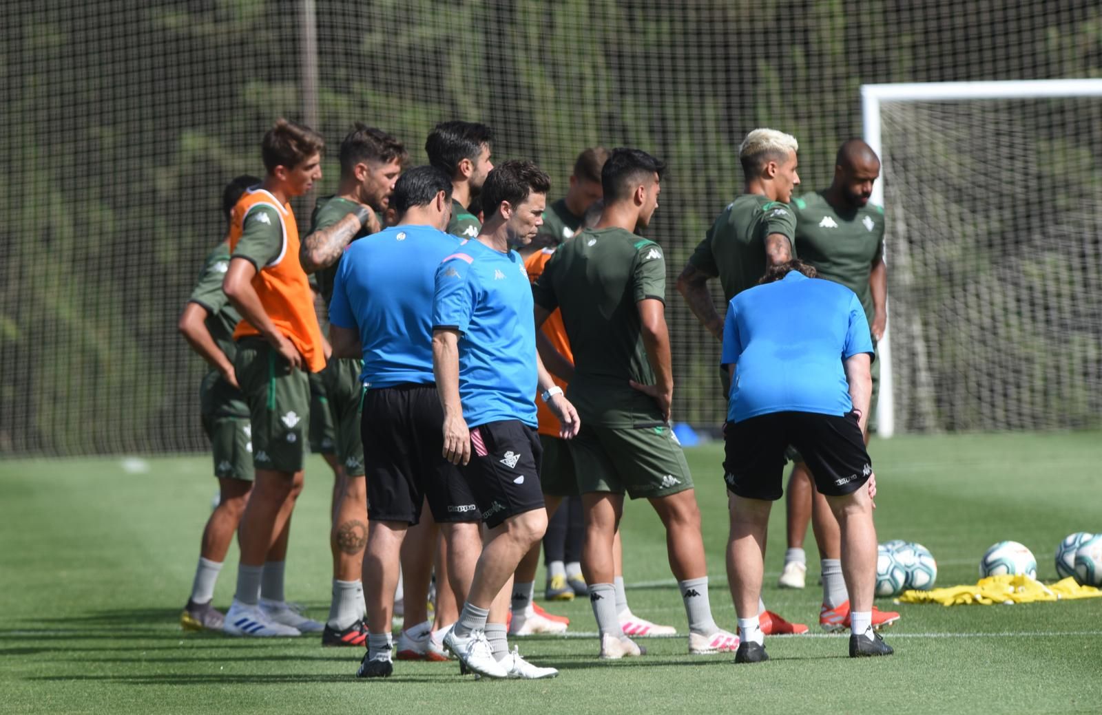  Rubi, en un entrenamiento del Betis en Montecastillo.