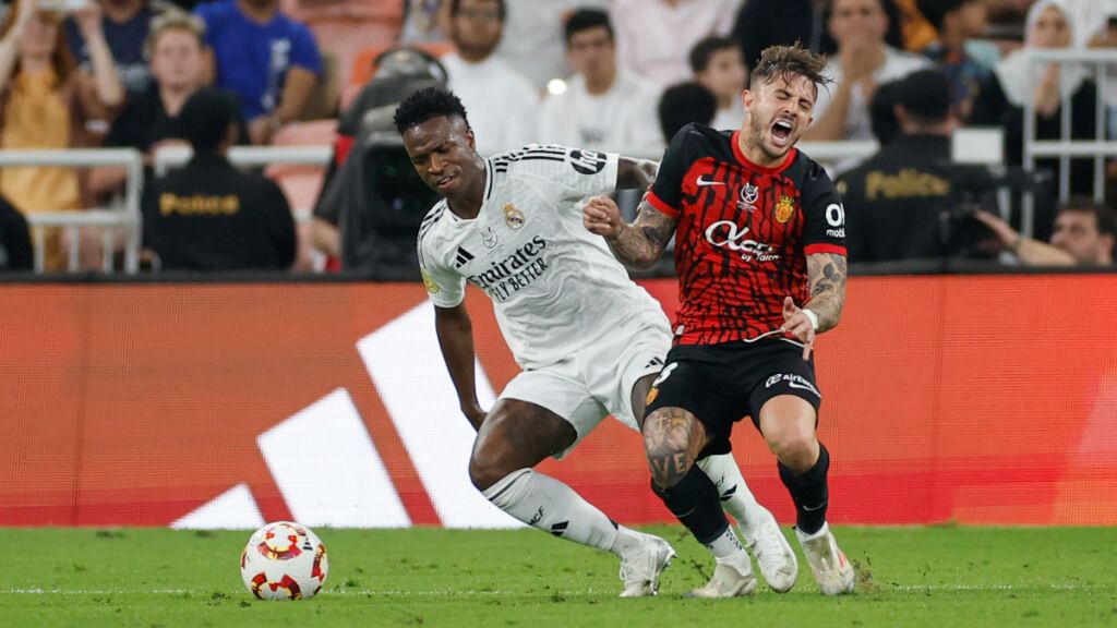  Vinicius y Maffeo, en la Supercopa de España (EFE)