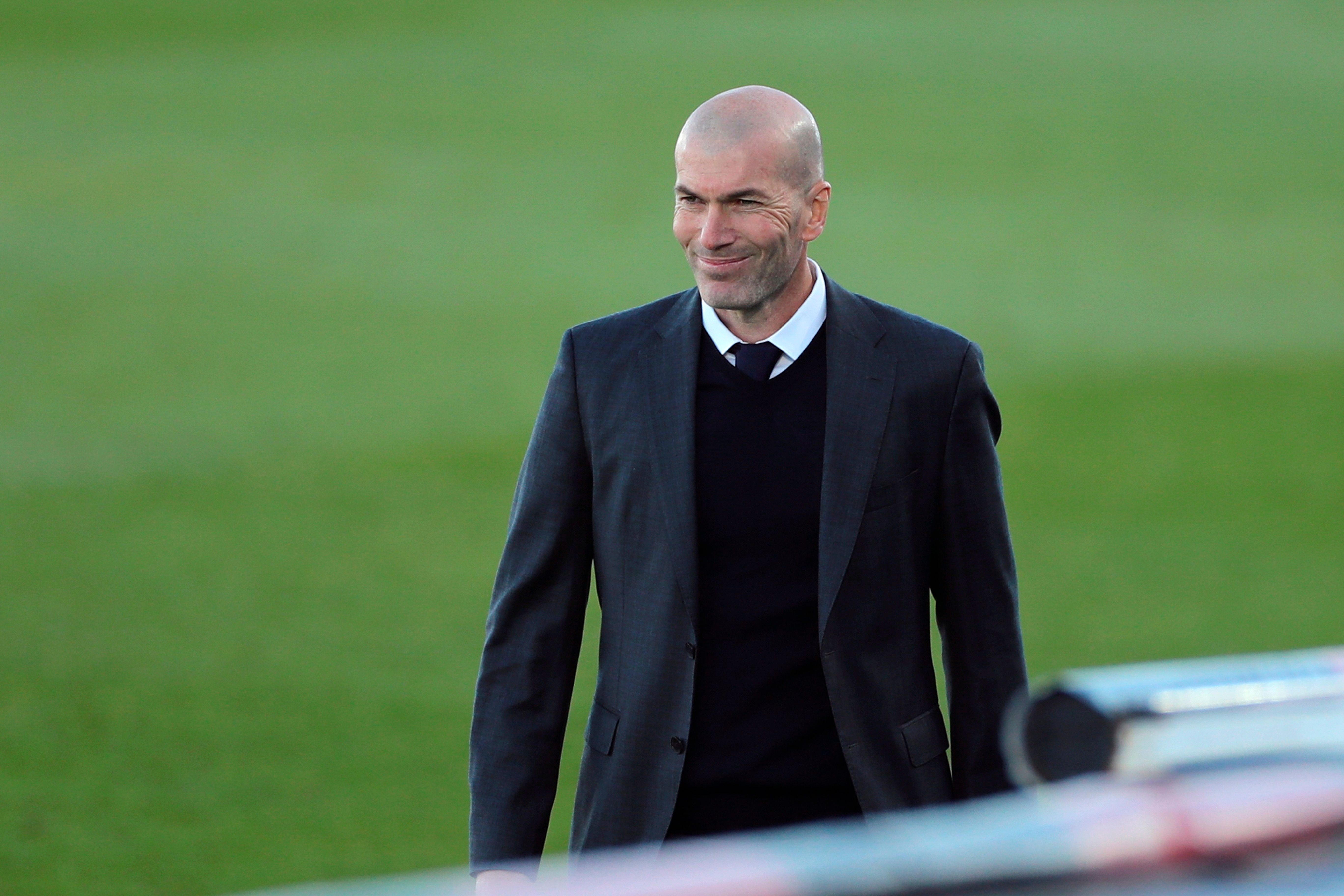  Zidane, en la banda del Alfredo Di Stéfano (FOTO: EFE).