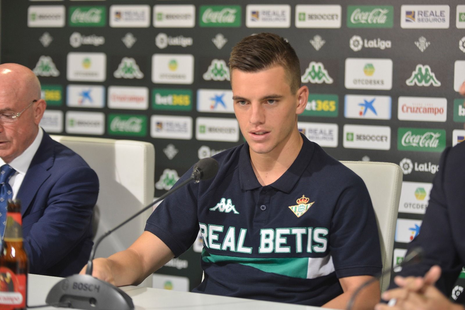  Lo Celso, en su presentación con el Betis.