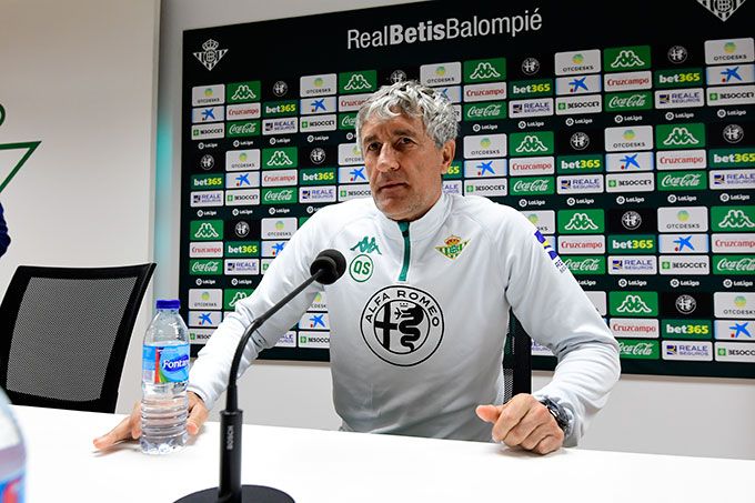  Quique Setién, en una rueda de prensa.