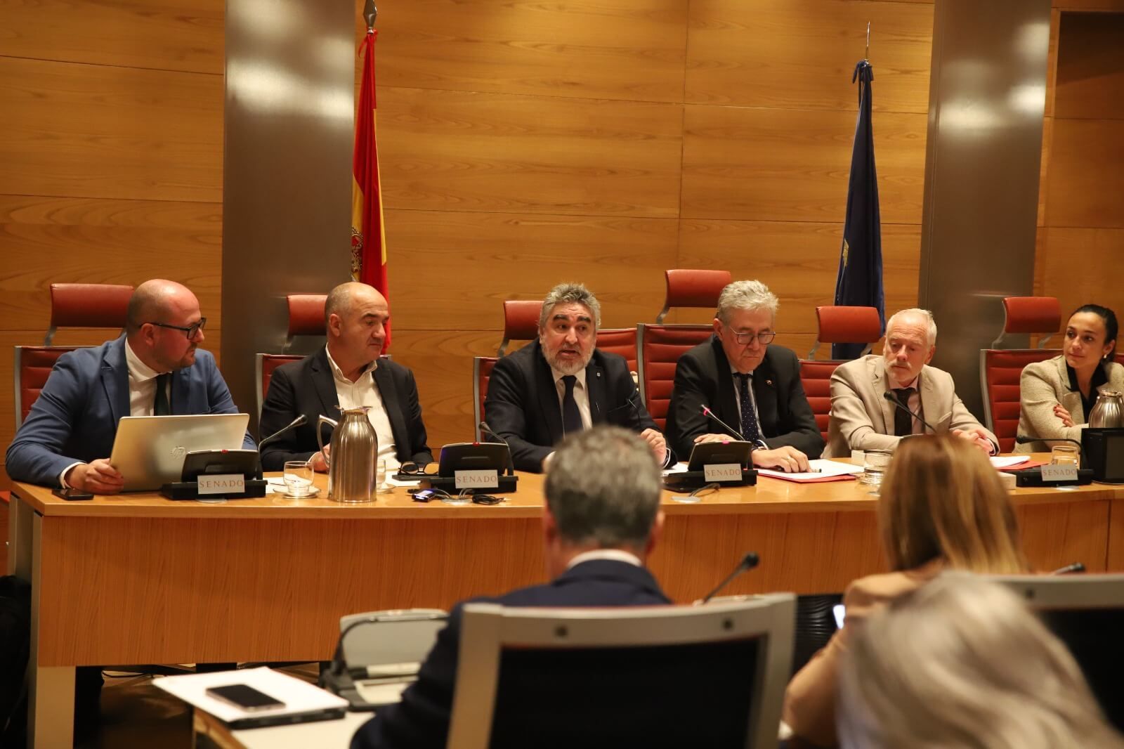  Rodríguez Uribes en el senado hoy para hablar del Mundial 2030 entre otros asuntos