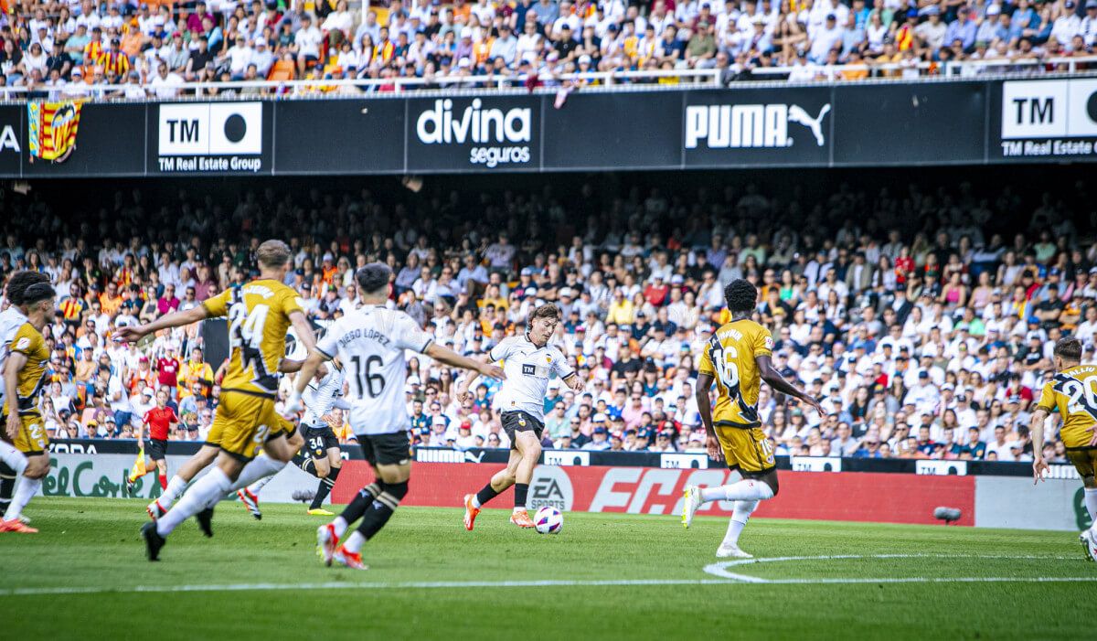 Sergi Canós, ante el Rayo Vallecano (Foto: Valencia CF9.