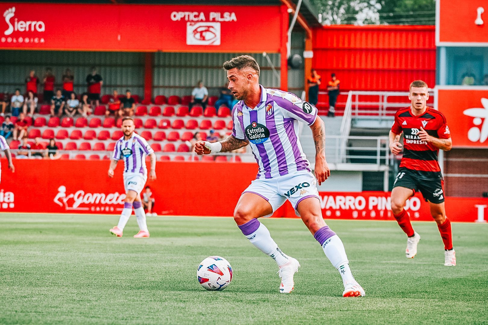 Sergio León, ante el Mirandés (Foto: Sara Cabezas).