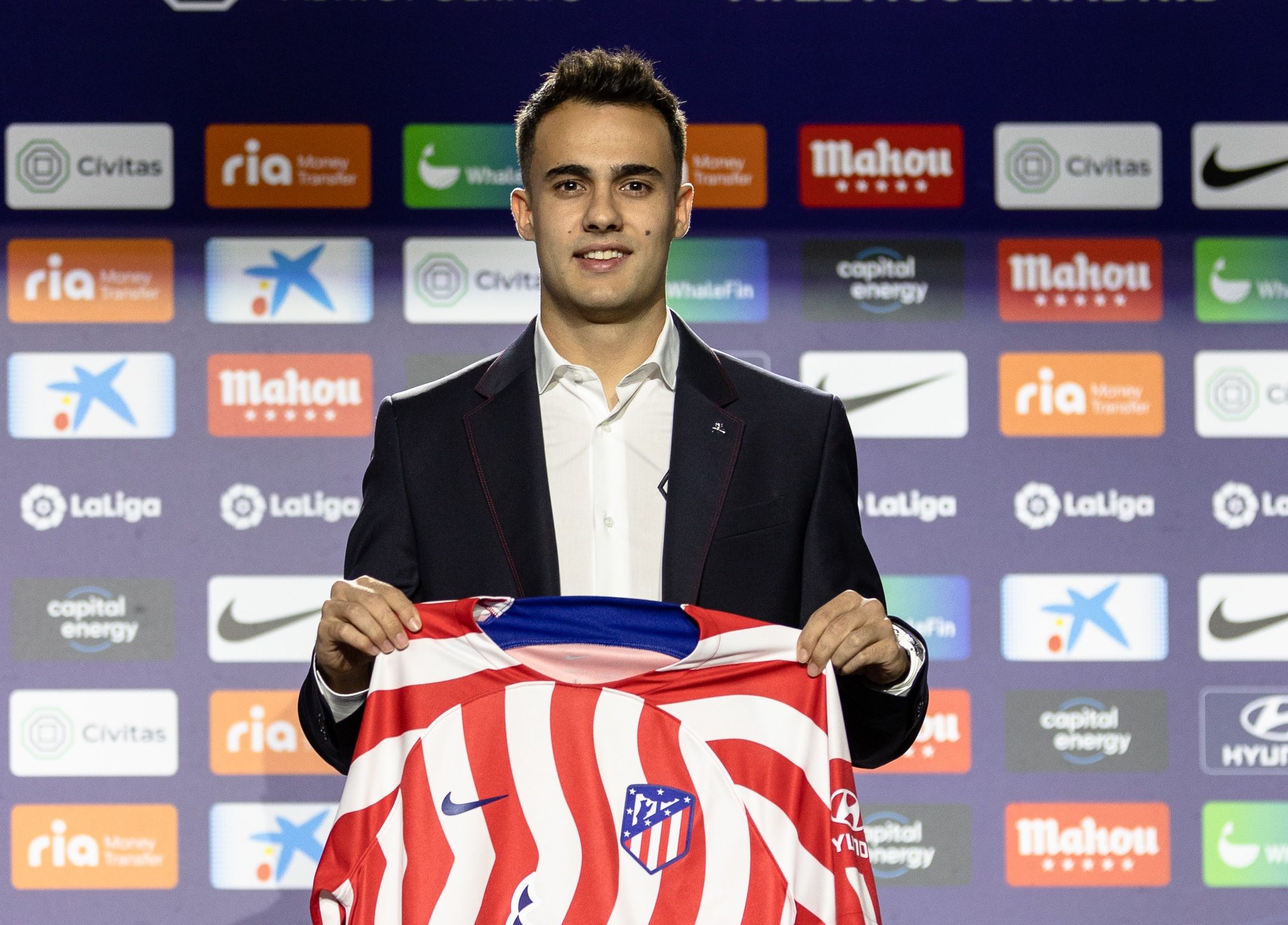 Sergio Reguilón, en su presentación con el Atlético (Foto: ATM).
