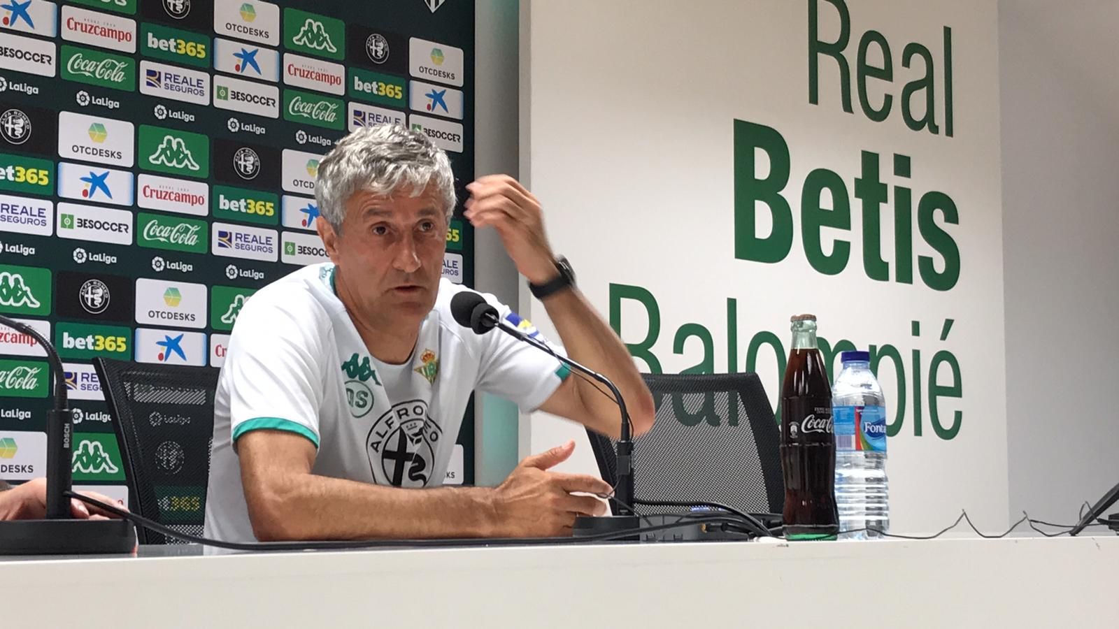  Quique Setién, en la rueda de prensa previa al choque ante el Éibar.