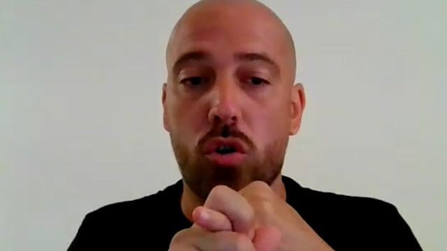  Mr. Asubío, en ElDesmarque.