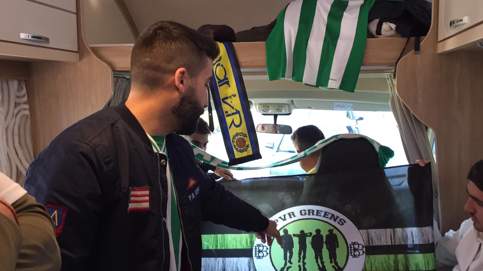 Israel muestra su bandera personalizada.