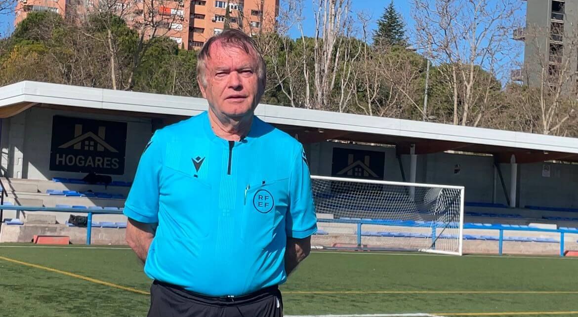 Jesús Valle, árbitro en walking football