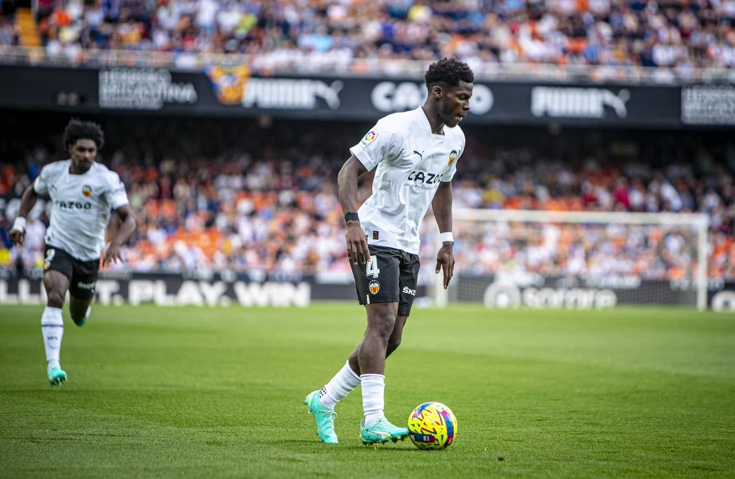 Yunus, ante el Villarreal CF (Foto: Valencia CF).