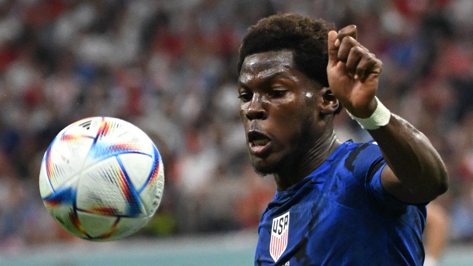  Yunus Musah, ante Irán.