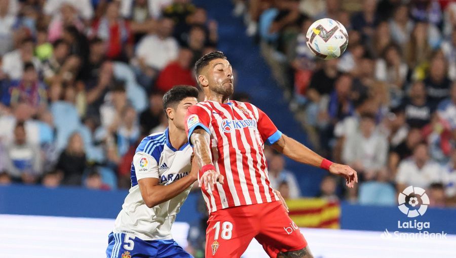  Gio Zarfino, en el duelo entre el Real Zaragoza y el Sporting de hace dos temporadas.