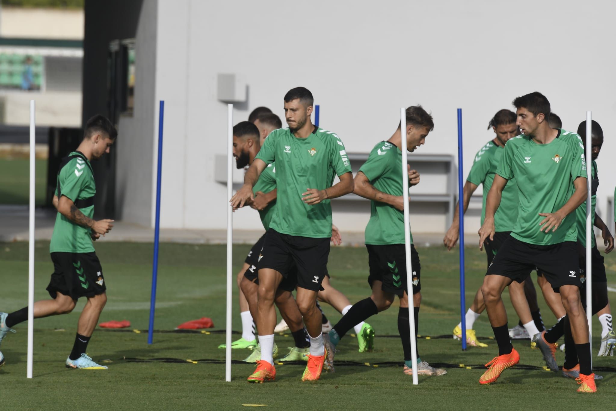  Guido Rodríguez en un entrenamiento del Betis (foto: Kiko Hurtado).