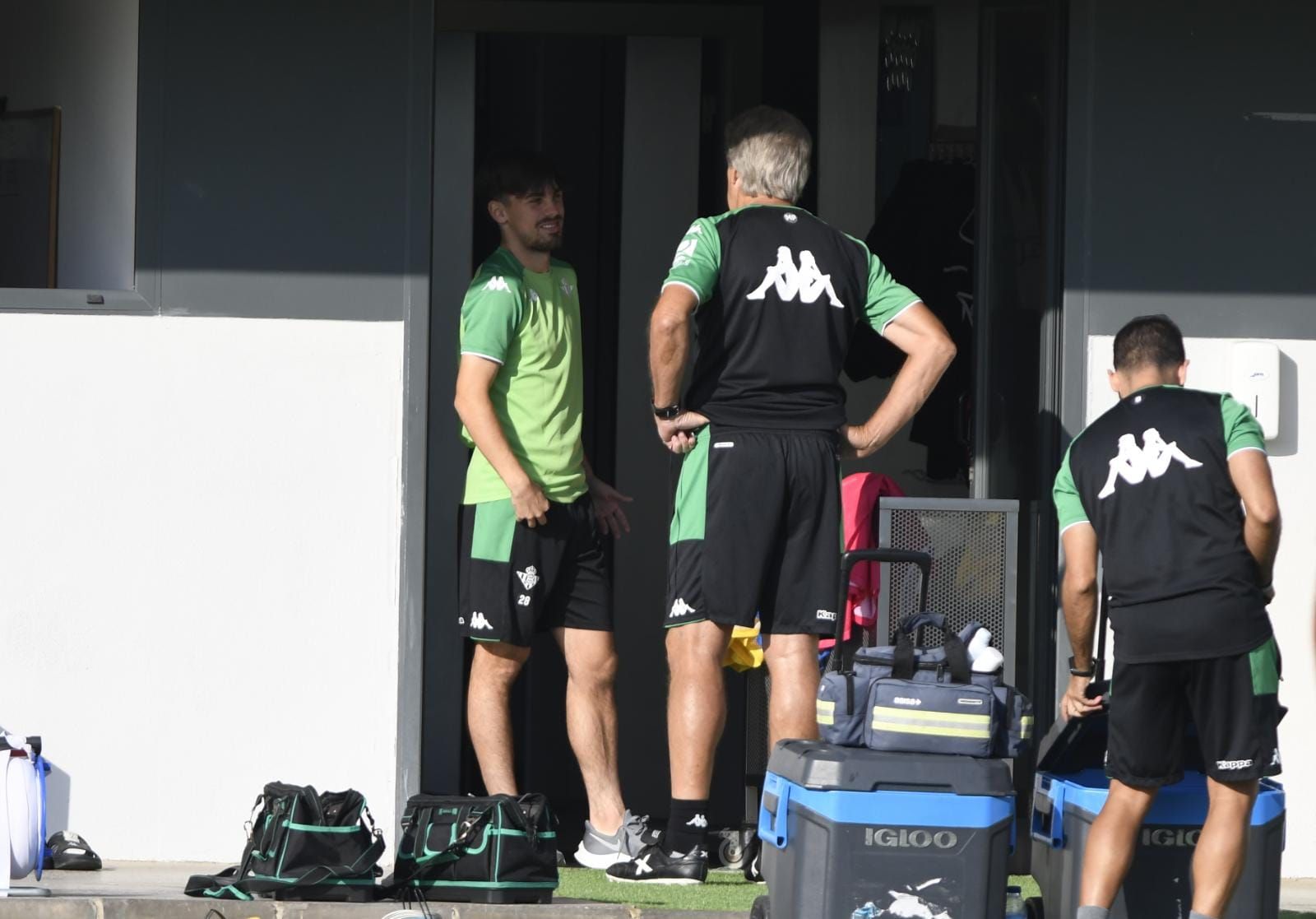  Rodri y Manuel Pellegrini dialogando este miércoles.