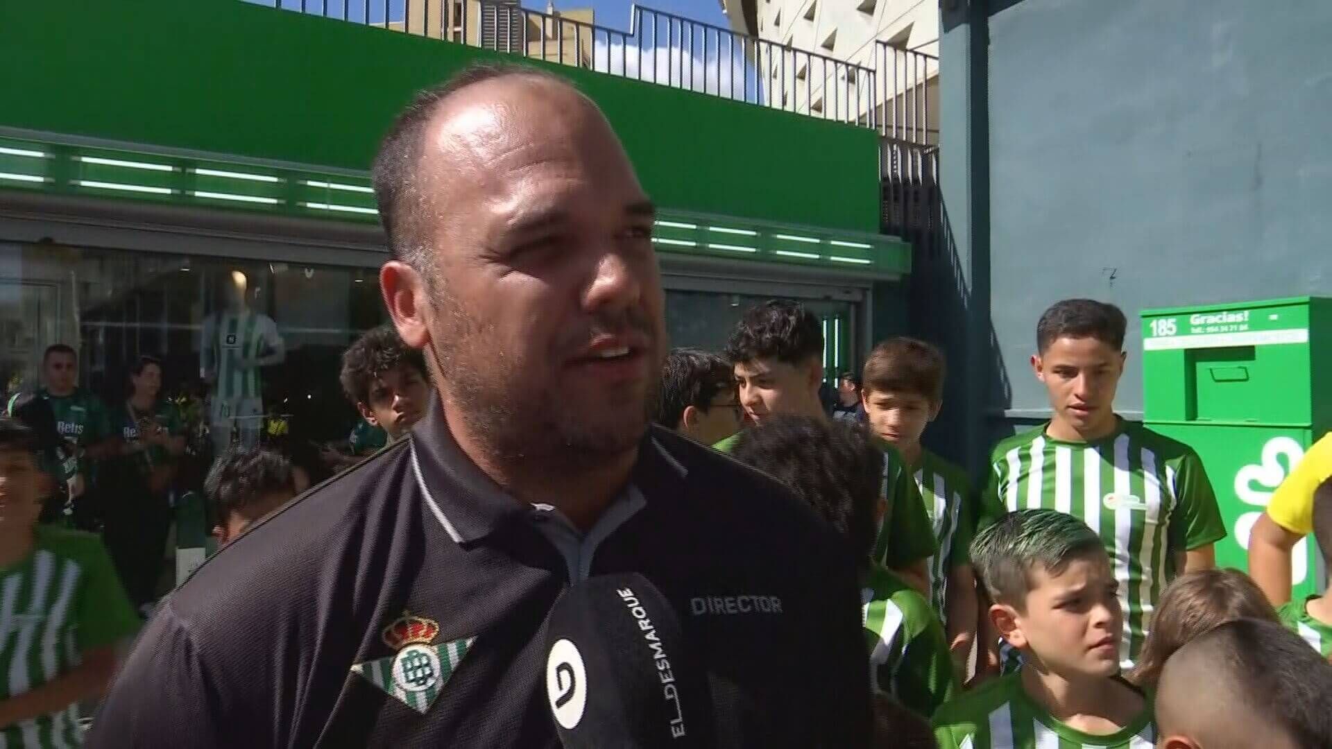  Luis Olivo, director de la academia, en ElDesmarque