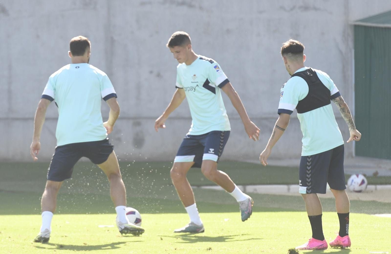  Sergi Altimira, en un entrenamiento con el Betis