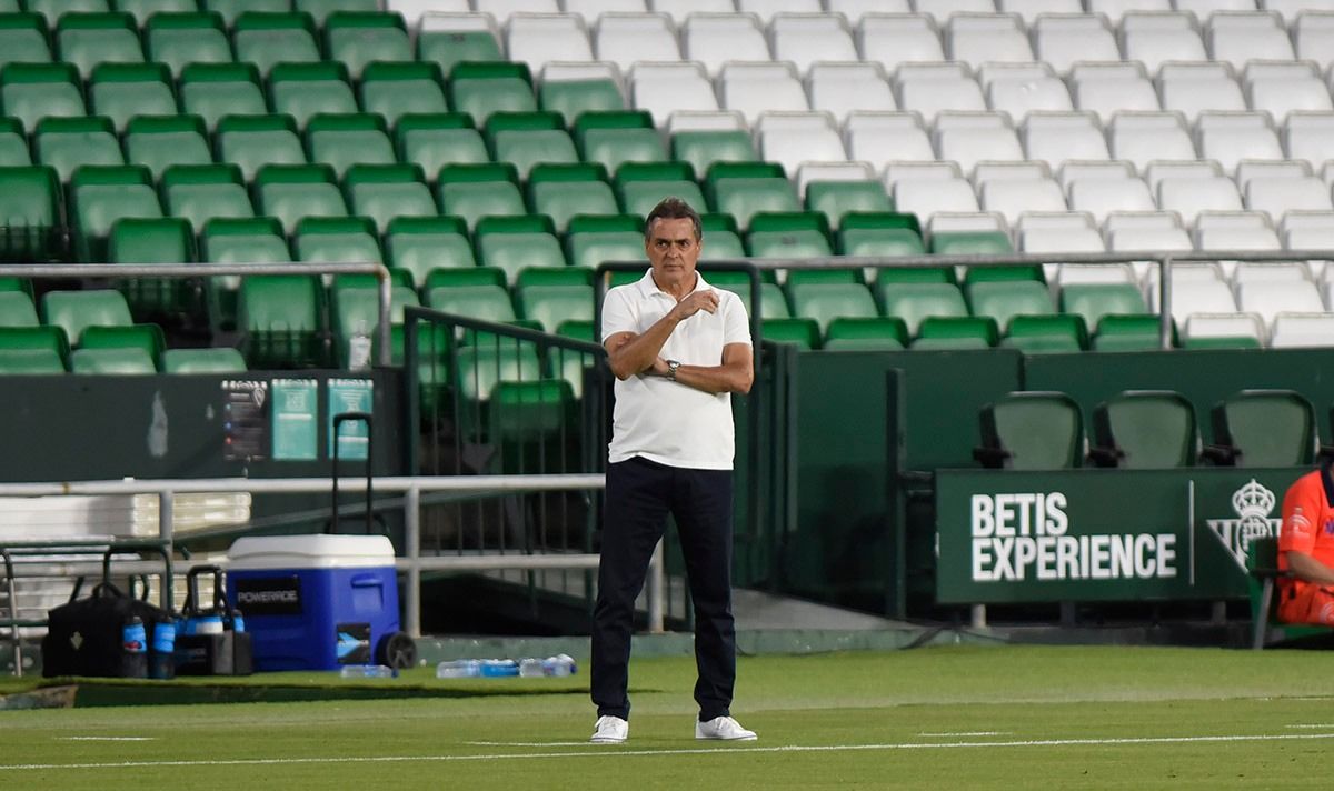  Alexis, entrenador del Real Betis ante el Espanyol.