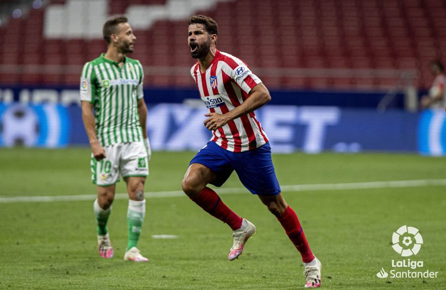 Diego Costa celebra su gol en el Atlético de Madrid-Betis.