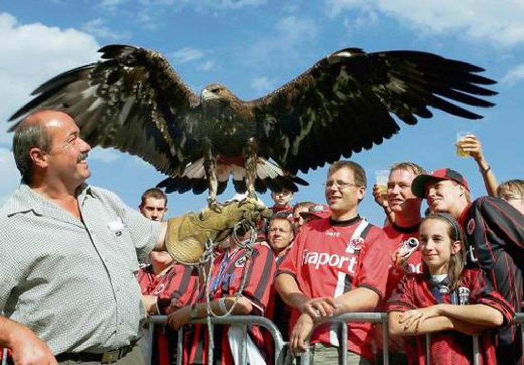  Attila, la mascota del Eintracht de Frankfurt.
