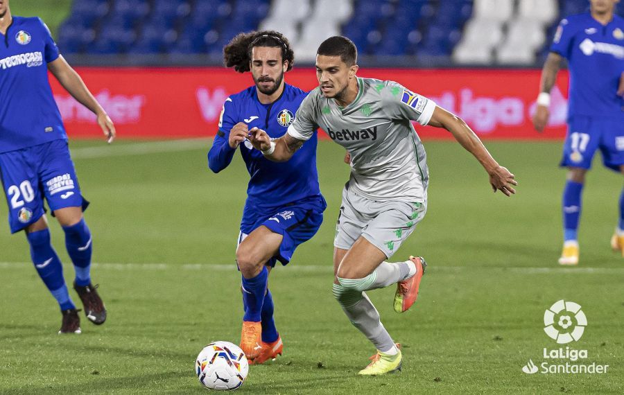  Bartra, ante el Getafe.