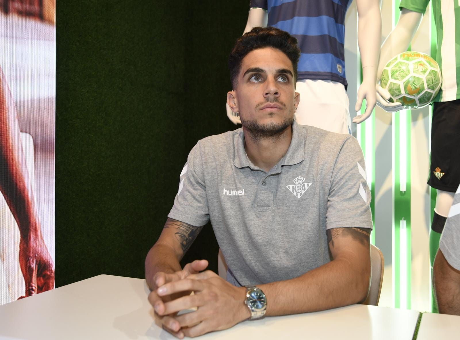 Bartra en la nueva tienda de Lagoh
