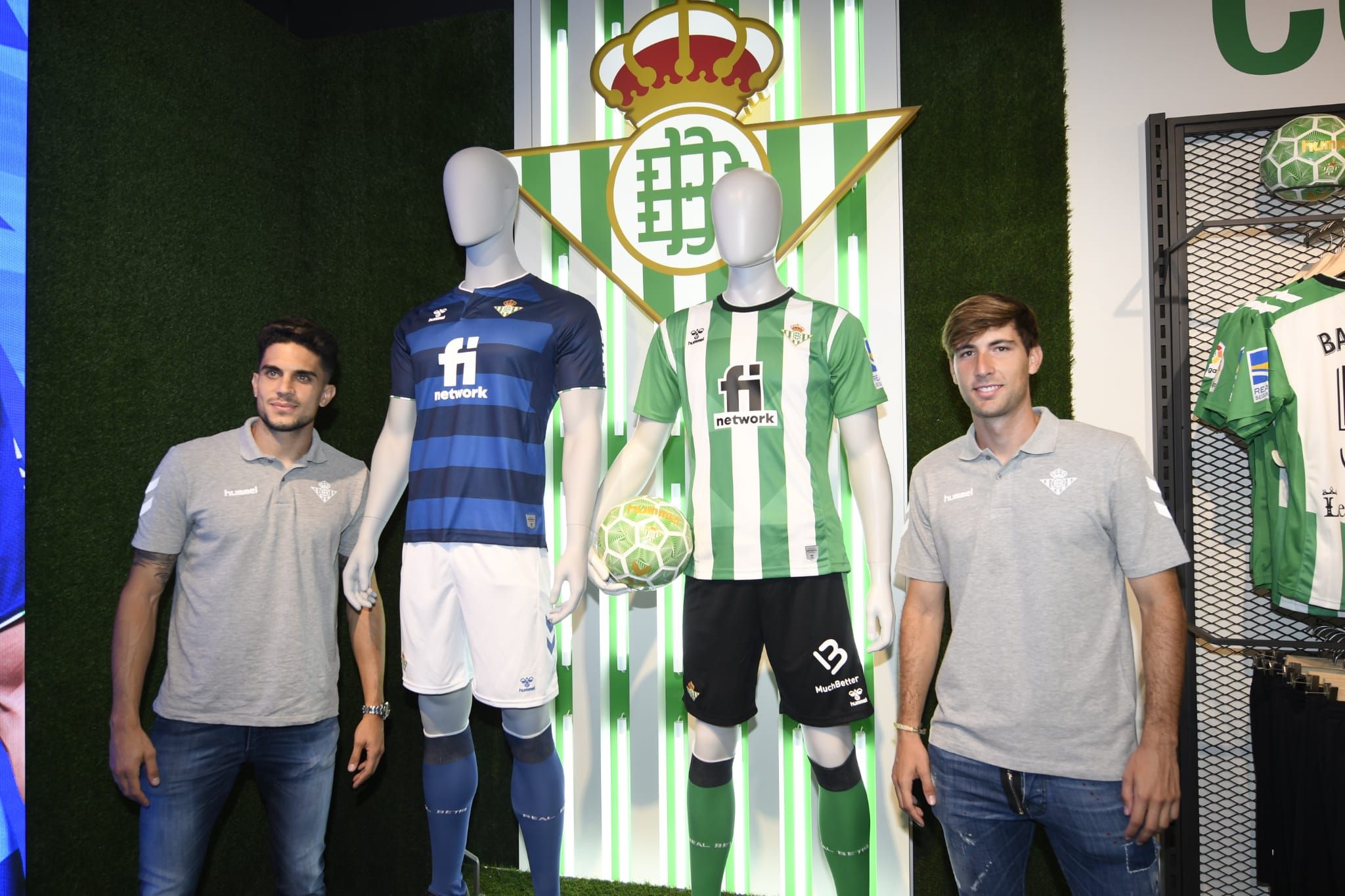  Bartra y Juan Miranda inauguraron la antigua tienda de Lagoh