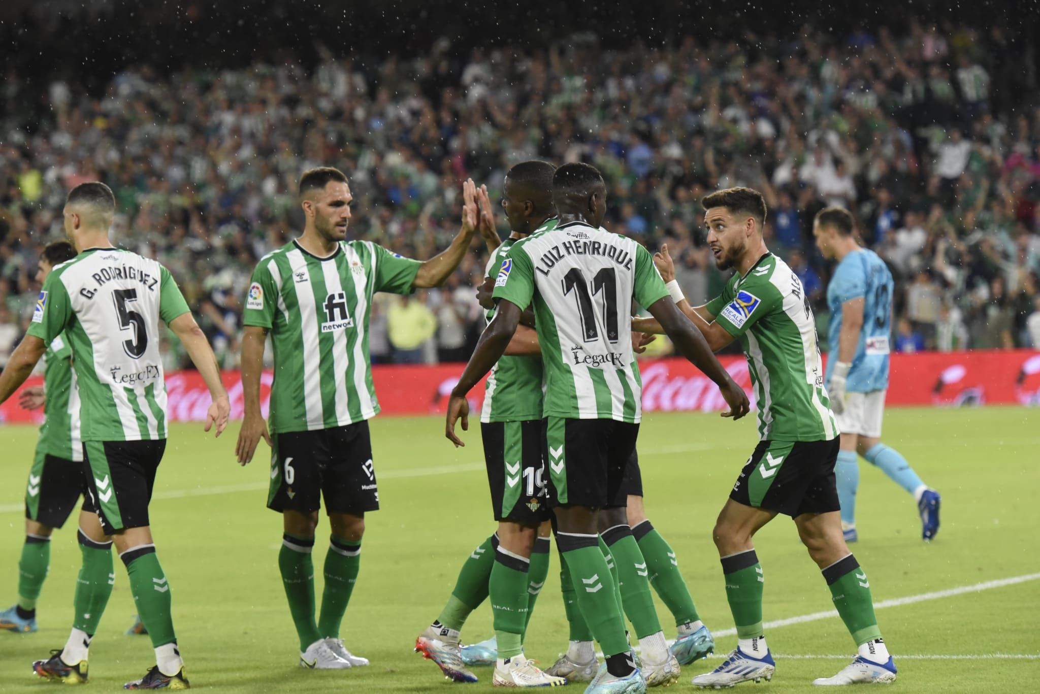  Celebración del gol de William Carvalho ante el Almería