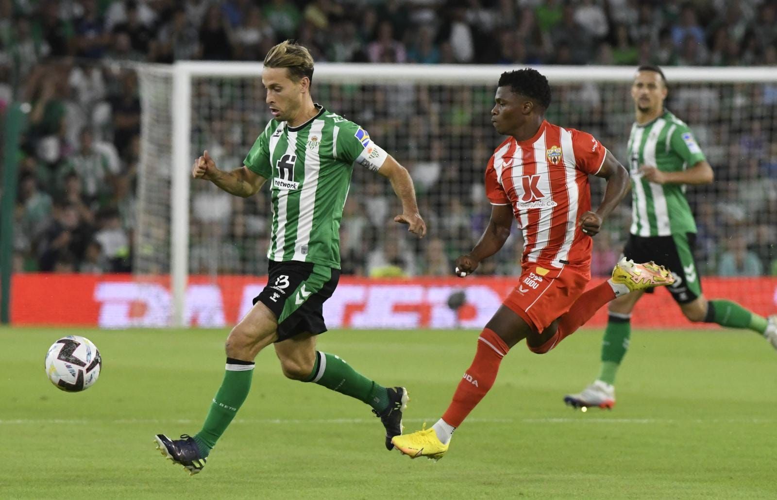 Canales, ante el Almería.