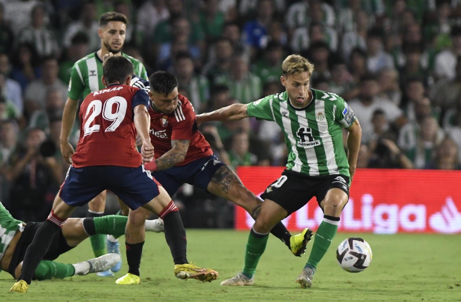 Canales suplió a Rodri y le dio más brío al ataque bético.