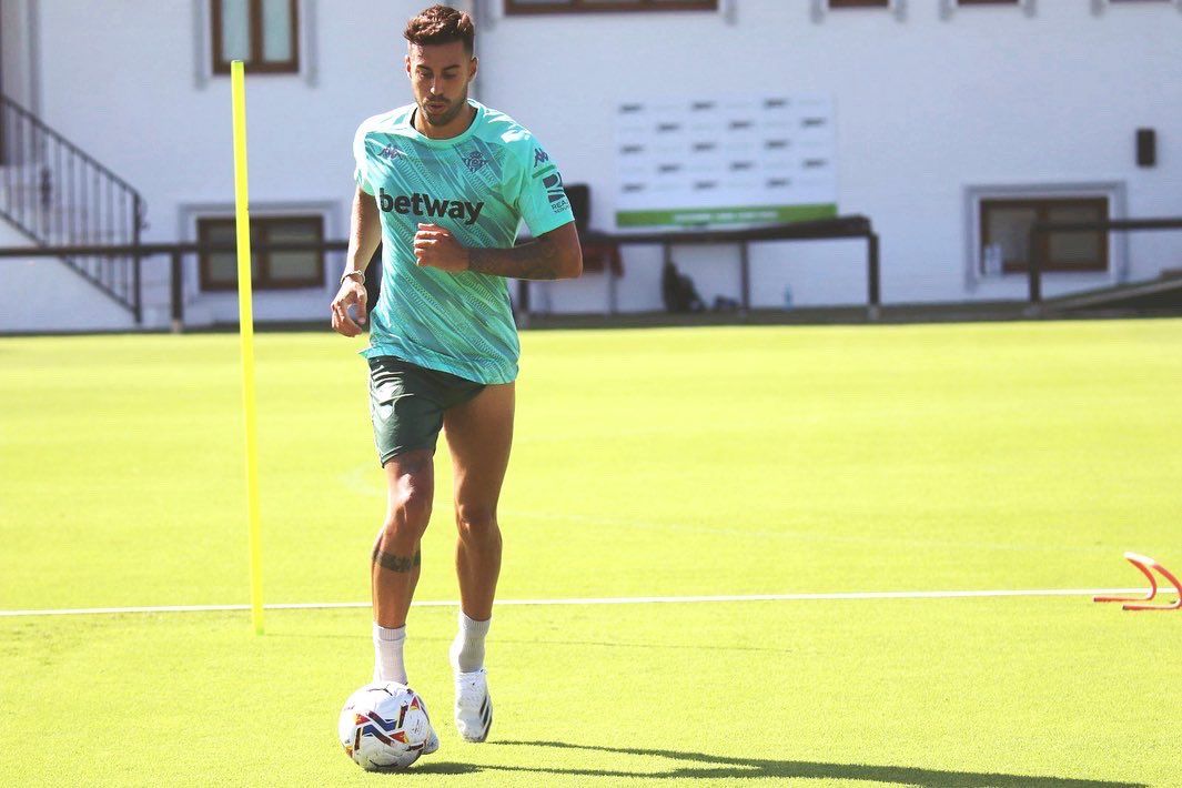 Víctor Camarasa en el entrenamiento del Betis (foto: RBB).
