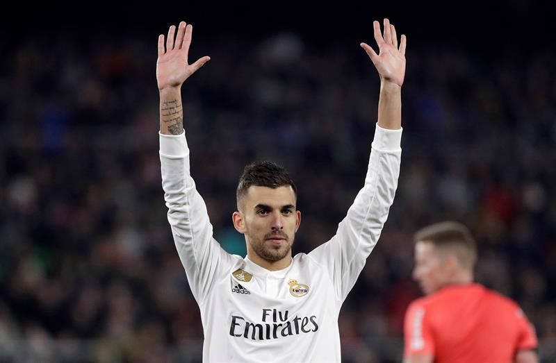 Dani Ceballos pide perdón tras su tanto de falta en el Betis-Real Madrid.