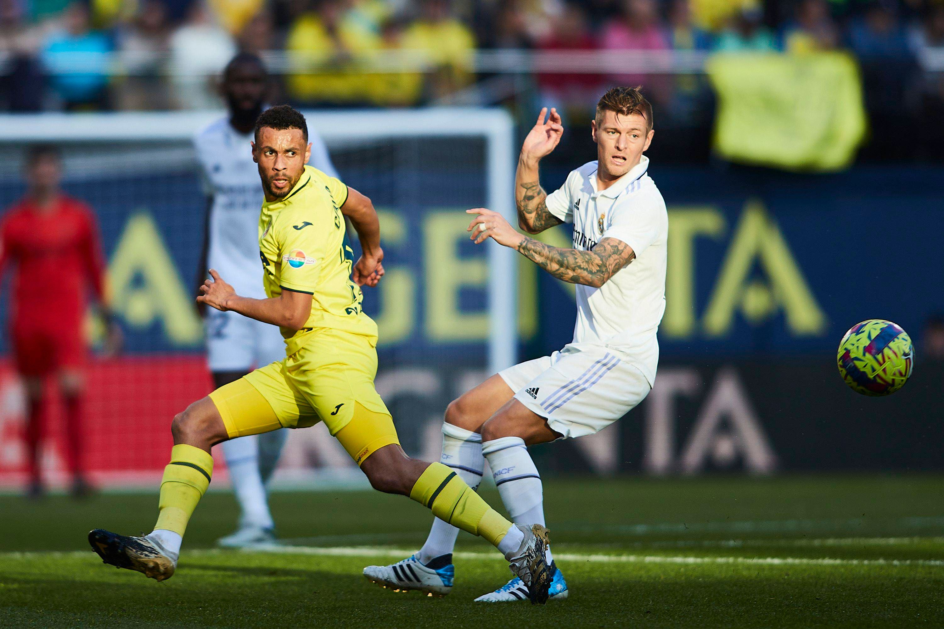  Coquelin y Kroos, durante el Villarreal-Real Madrid.