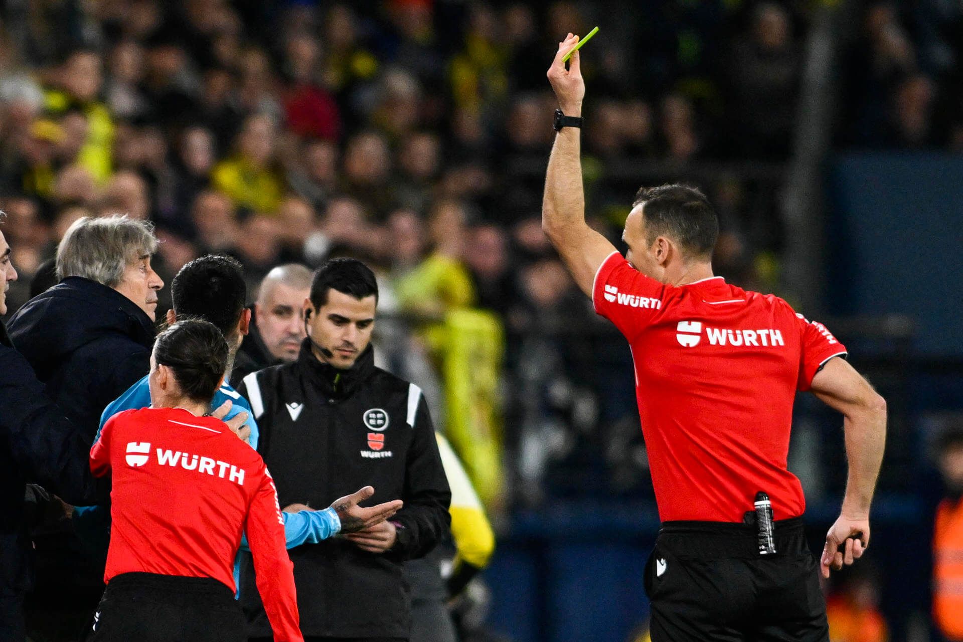 Cuadra Fernández amonestando a Pellegrini