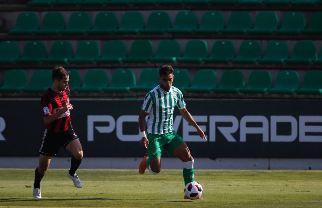  Diego Altamirano, en el partido entre el Betis Deportivo y el Gerena.