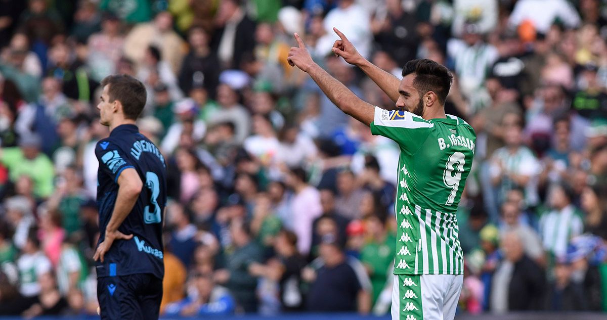  Borja Iglesias, celebrando su gol en la victoria del Betis sobre la Real Sociedad.