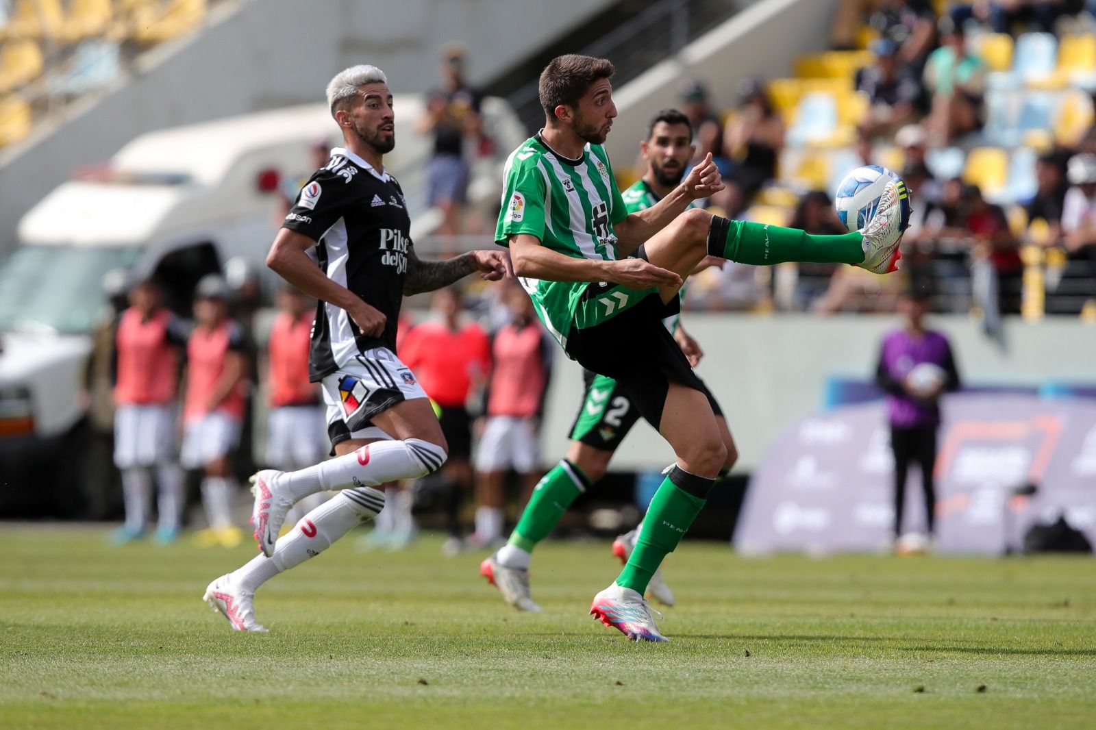  Edgar, en el Colo Colo-Betis.