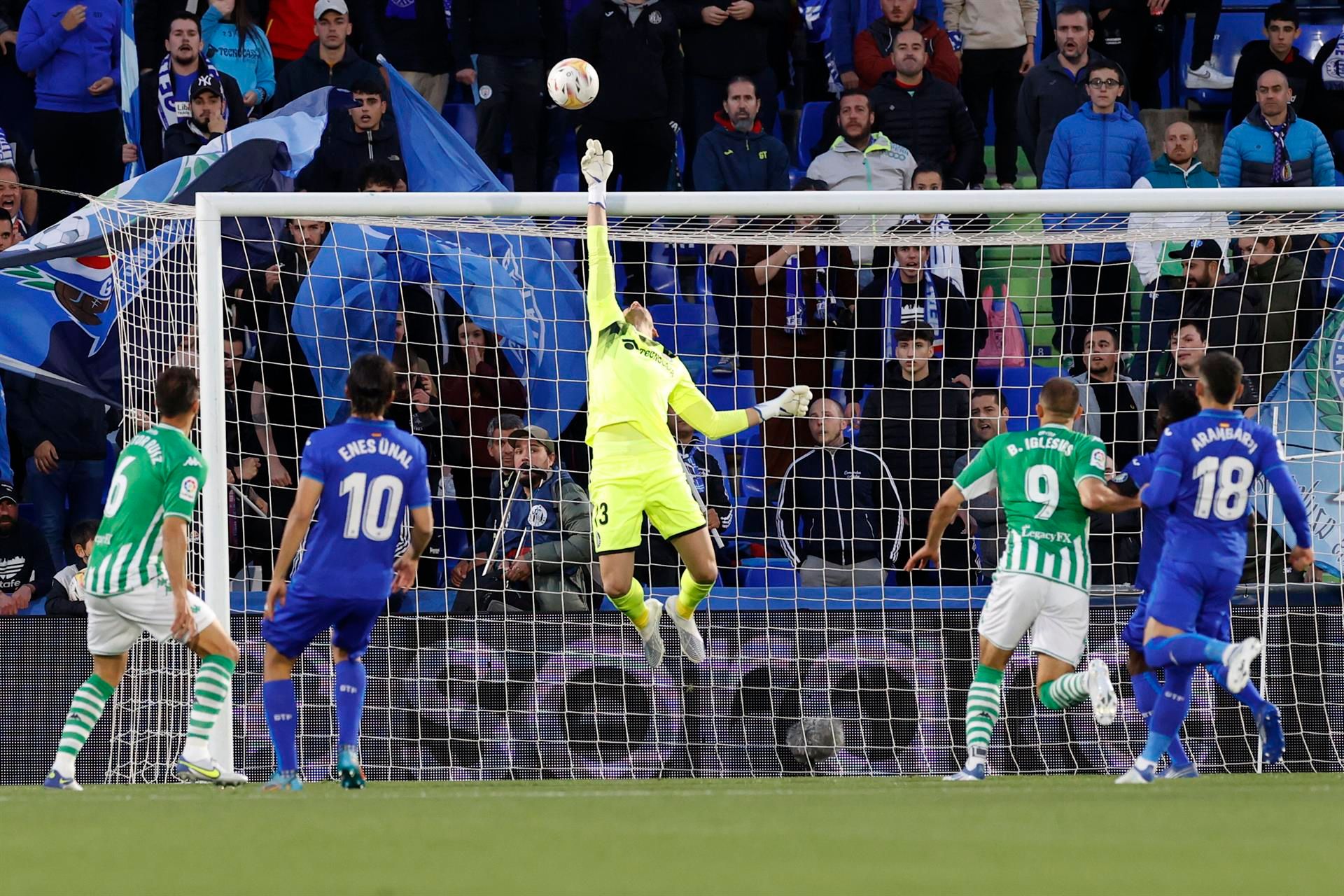 El paradón de Soria a Pezzella