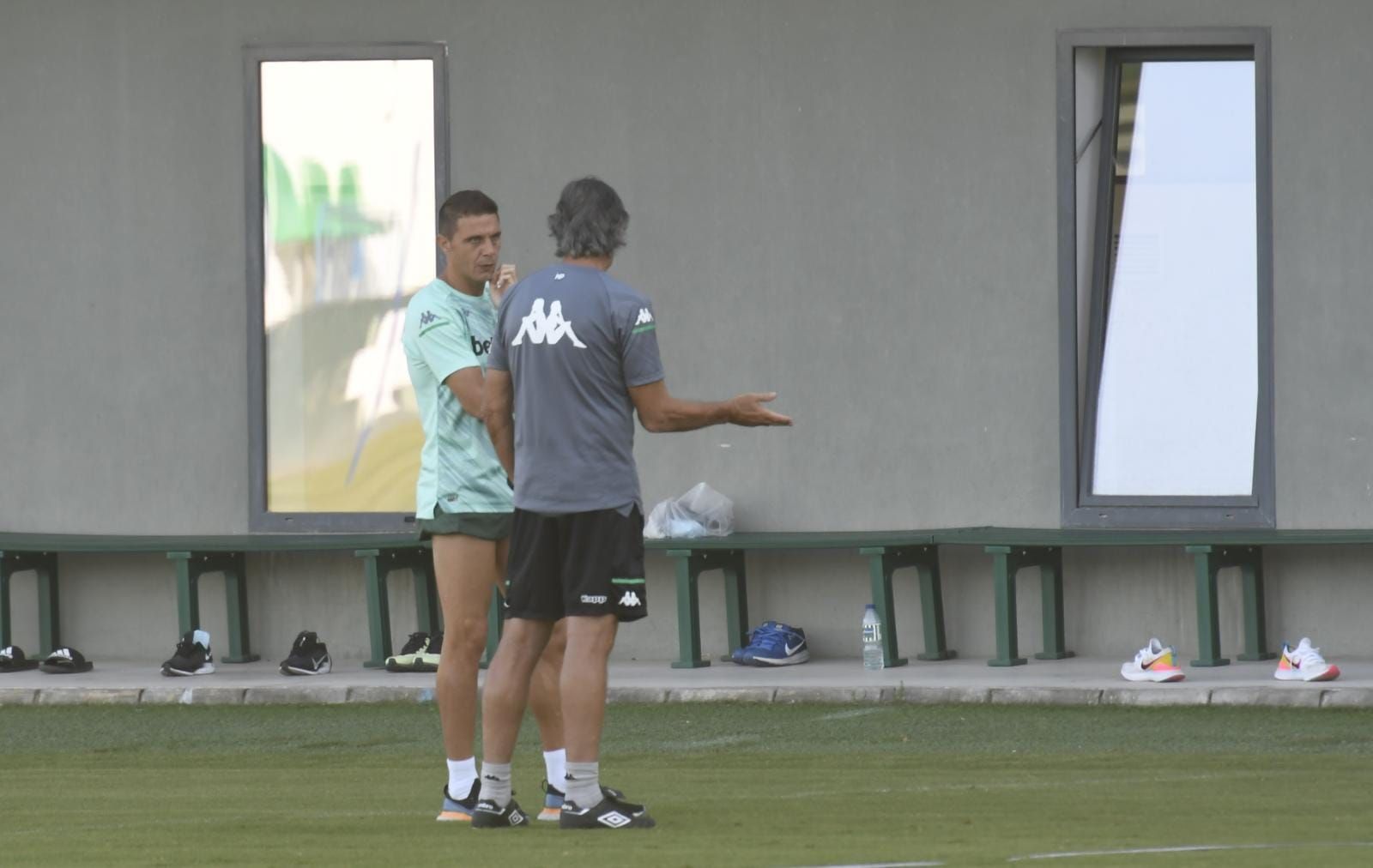 Pellegrini y Joaquín Sánchez en un entrenamiento.