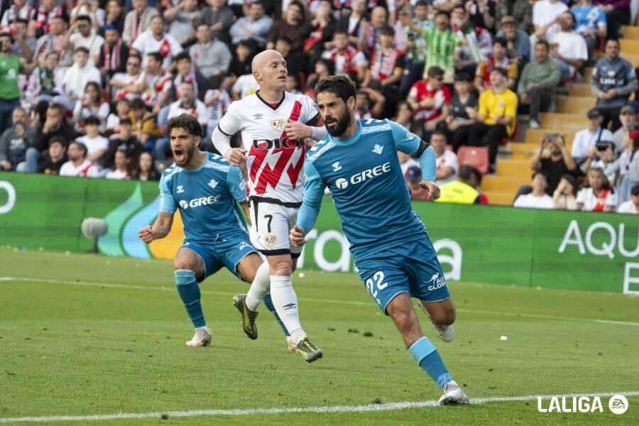  Isco Alarcón e Isi, en el Rayo-Betis.