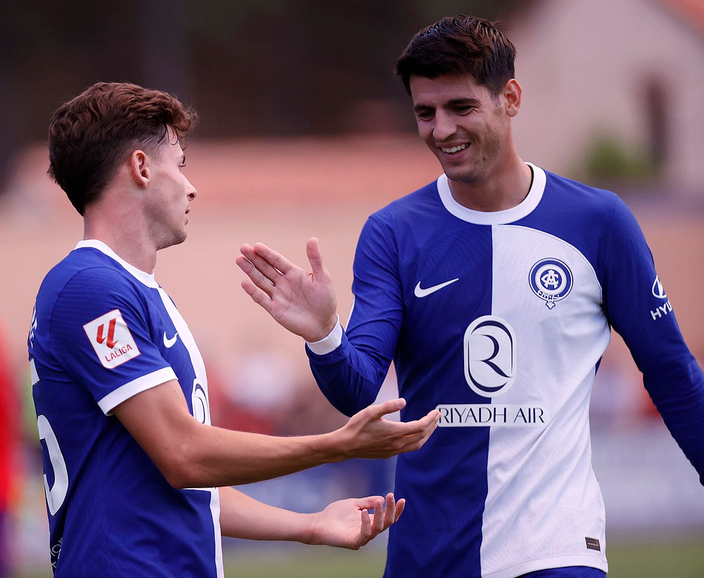  Riquelme y Morata celebran un gol en el amistoso ante el Numancia de pretemporada.