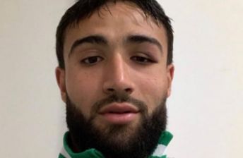 Fekir se hace un selfie mostrando su ojo hinchado tras perder contra el Barcelona.